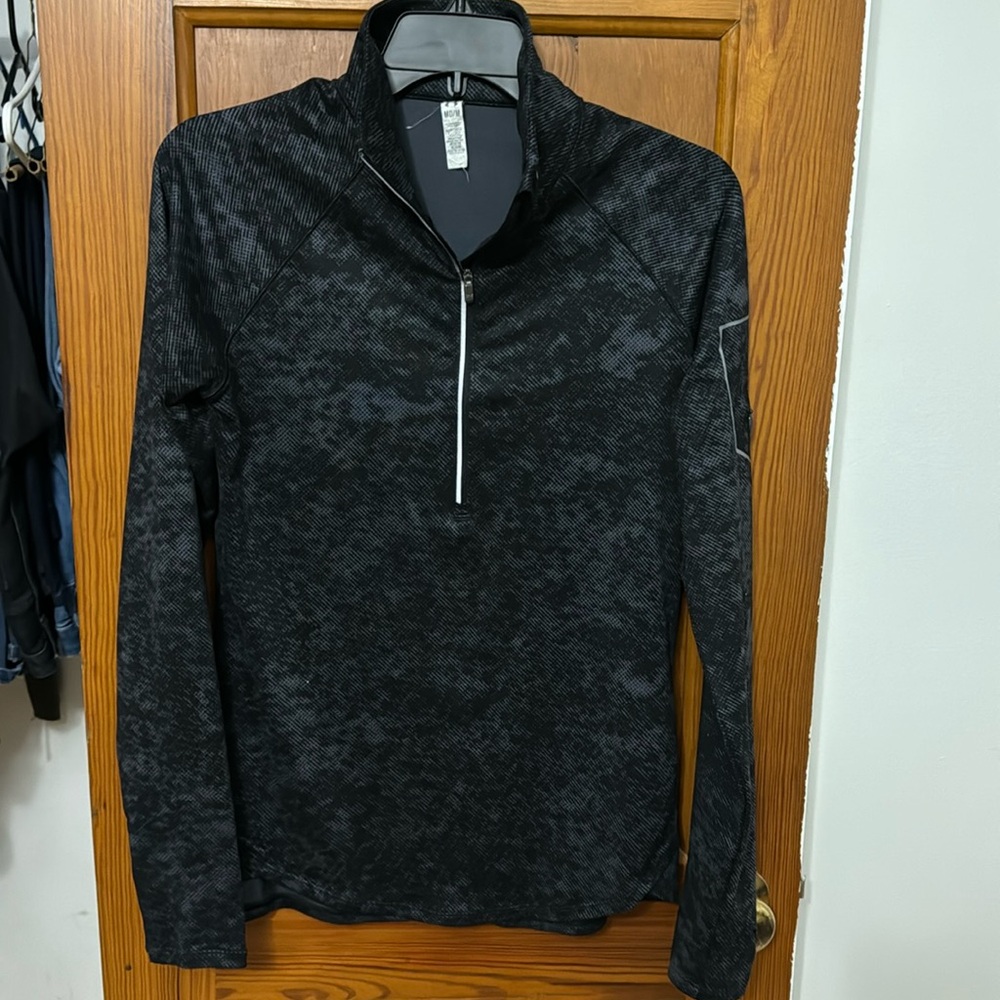 Women’s Under Armour Pullover  1/2 zip